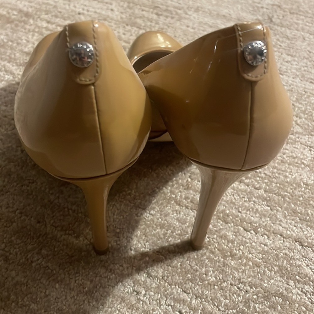 MICHAEL KORS HEELS - Picture 2 of 7
